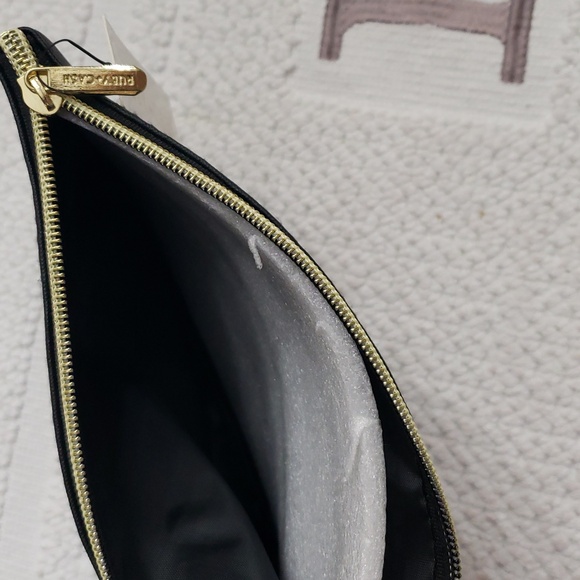 Ruby + Cash Black Pouch with Gold Stars Dream Text - Picture 6 of 6